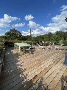 Terrasse bois à Theillay (41), réalisation Cover Green en kit