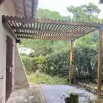 Pergola bois à Hossegor (40) réalisée avec un kit Cover Green - vue 2