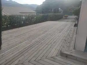 Terrasse en bois à Banyuls-sur-Mer (66) réalisée avec un kit Cover Green