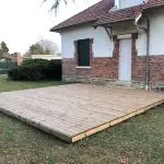Terrasse bois à Chaumont-en-Vexin (60) réalisée avec un kit Cover Green - vue 3